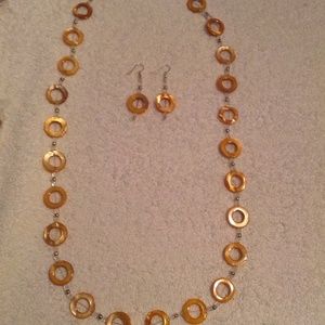 Necklace/earnings set